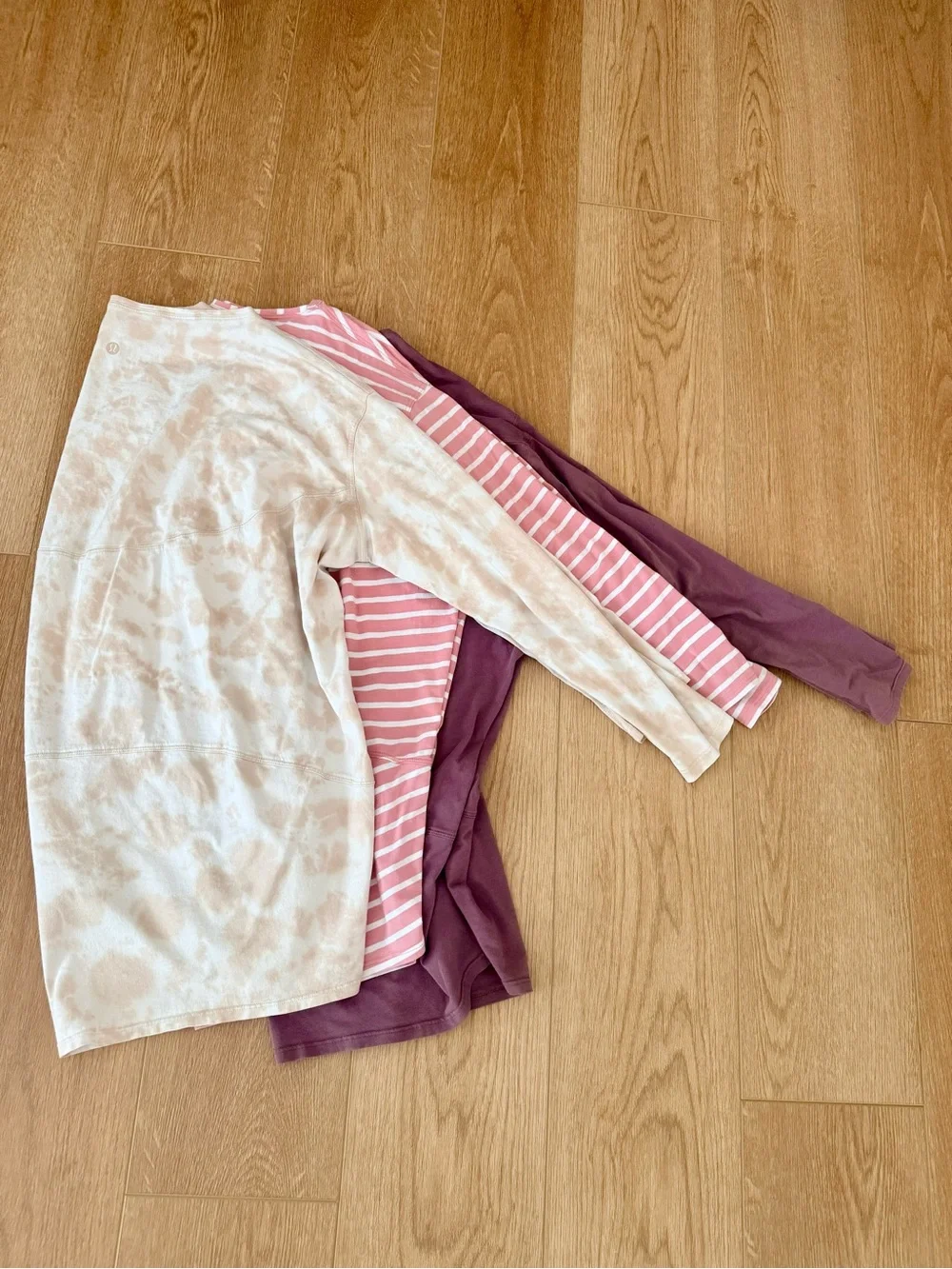 3 Lululemon Back in Action Long Sleeve - Picture 1 of 3